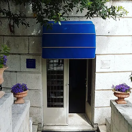 Spalatum Pensionat 3*