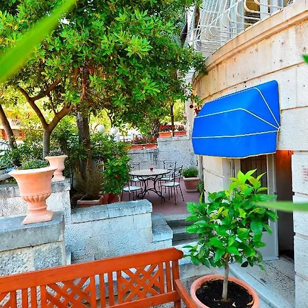 Pensionat Spalatum 3*