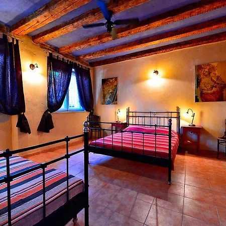 Spalatum Guest house 3*